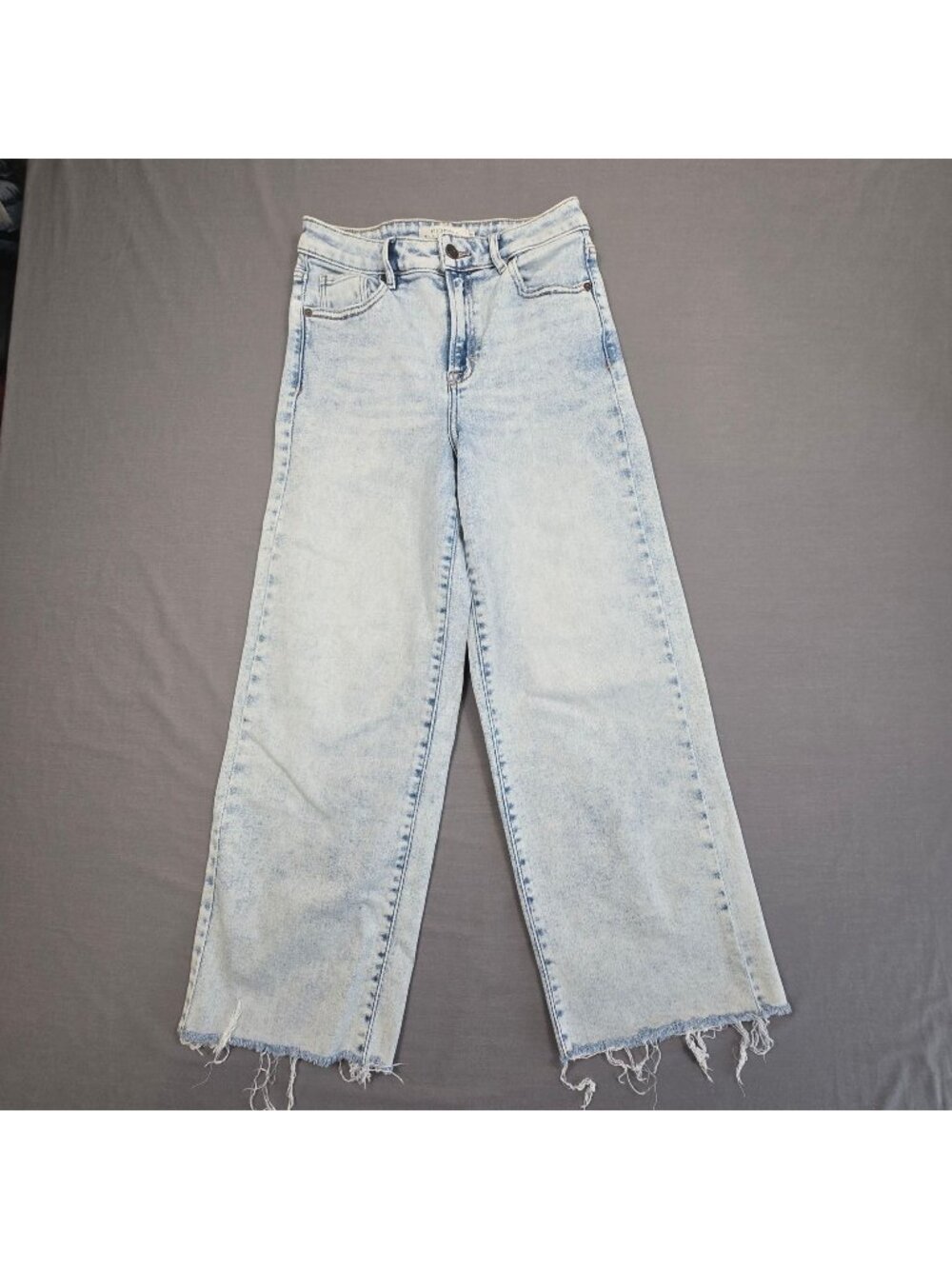 Hidden Los Angeles Jeans Size 26 Wide Leg Raw Hem Light Wash Denim 90s